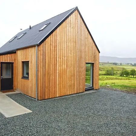 Skeabost Wood Cottage Экстерьер фото