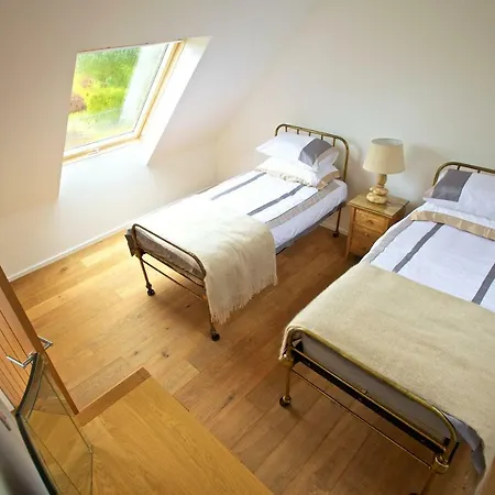 Skeabost Wood Cottage Экстерьер фото